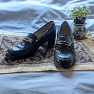 Ipanema Black Leather loafer heels